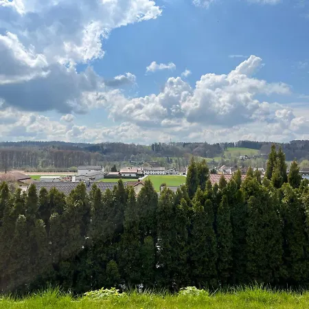 Ferienwohnung Mit Garten Und Ausblick